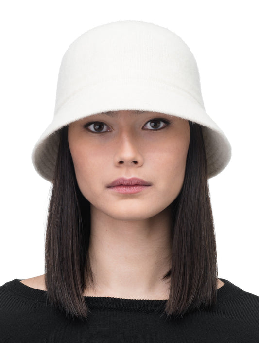 Knit moulded bucket hat in Chalk + Chalk